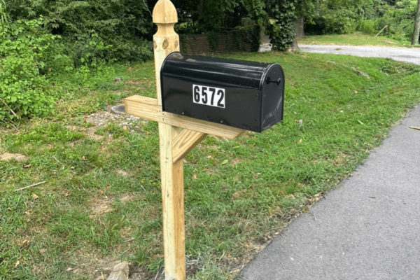 Mailbox installation service